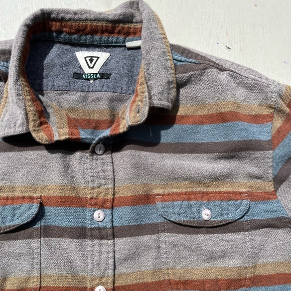 Men's Vissla Button Down Shirt Multicolor Striped XL Classic Cotton Beach Surf - Picture 1 of 16